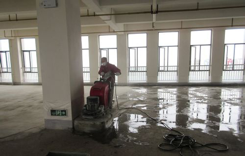 水泥地面硬化劑施工流程